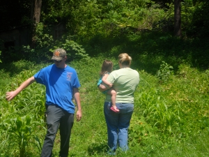 Amanda show Aaron her garden Amandas' garden