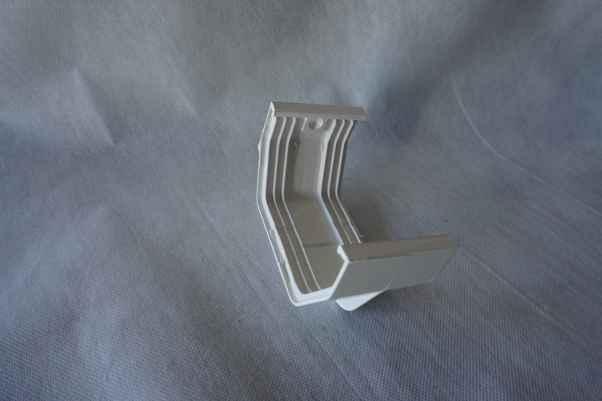 Connector Bracket for water catchment